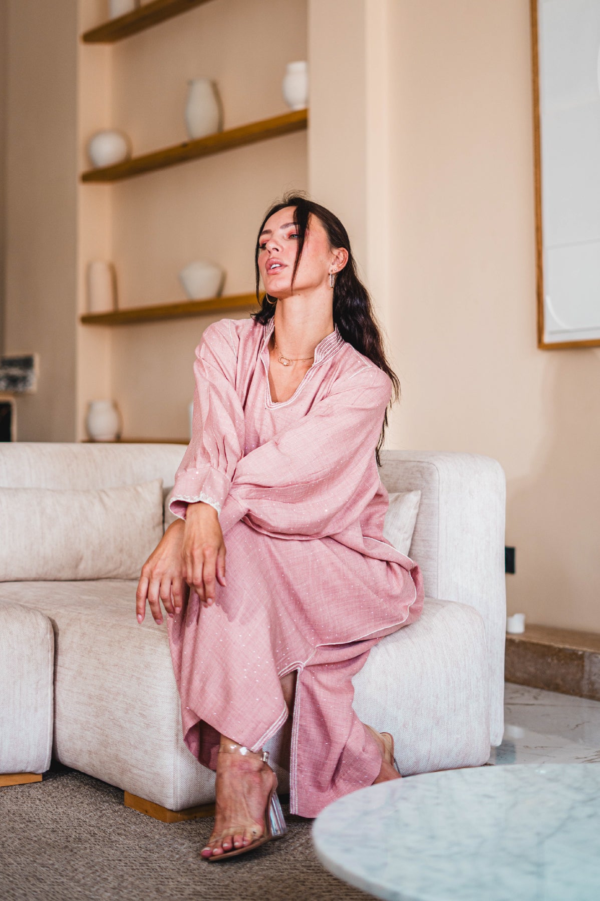 CAFTAN MODERNE – ALLURE RAFFINÉE & ARTISANALE