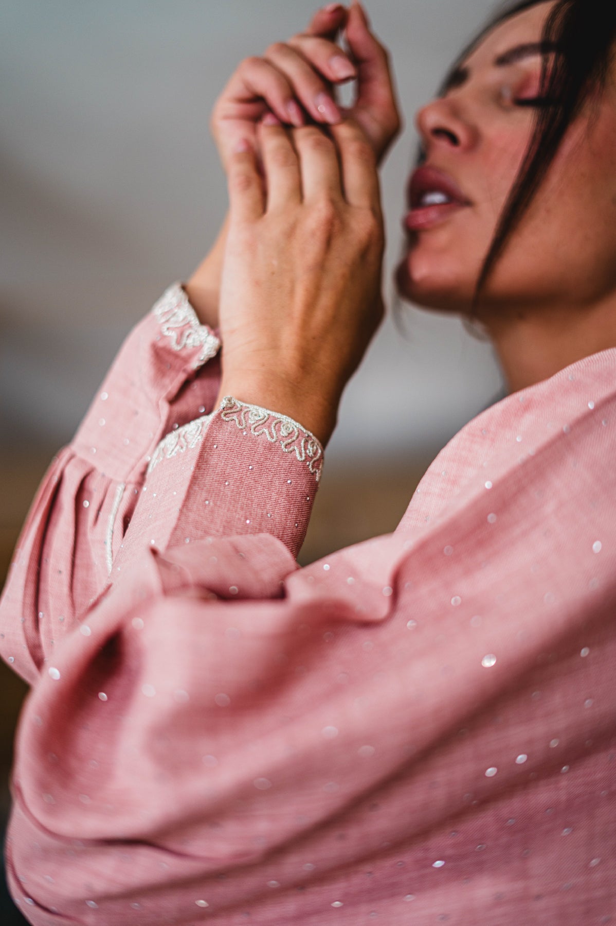 CAFTAN MODERNE – ALLURE RAFFINÉE & ARTISANALE