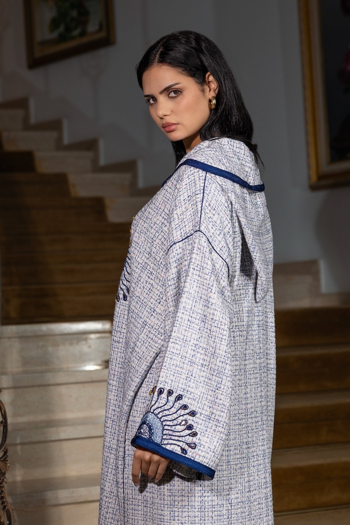 Jellaba Bleue à Broderies Artisanales - Ladmana