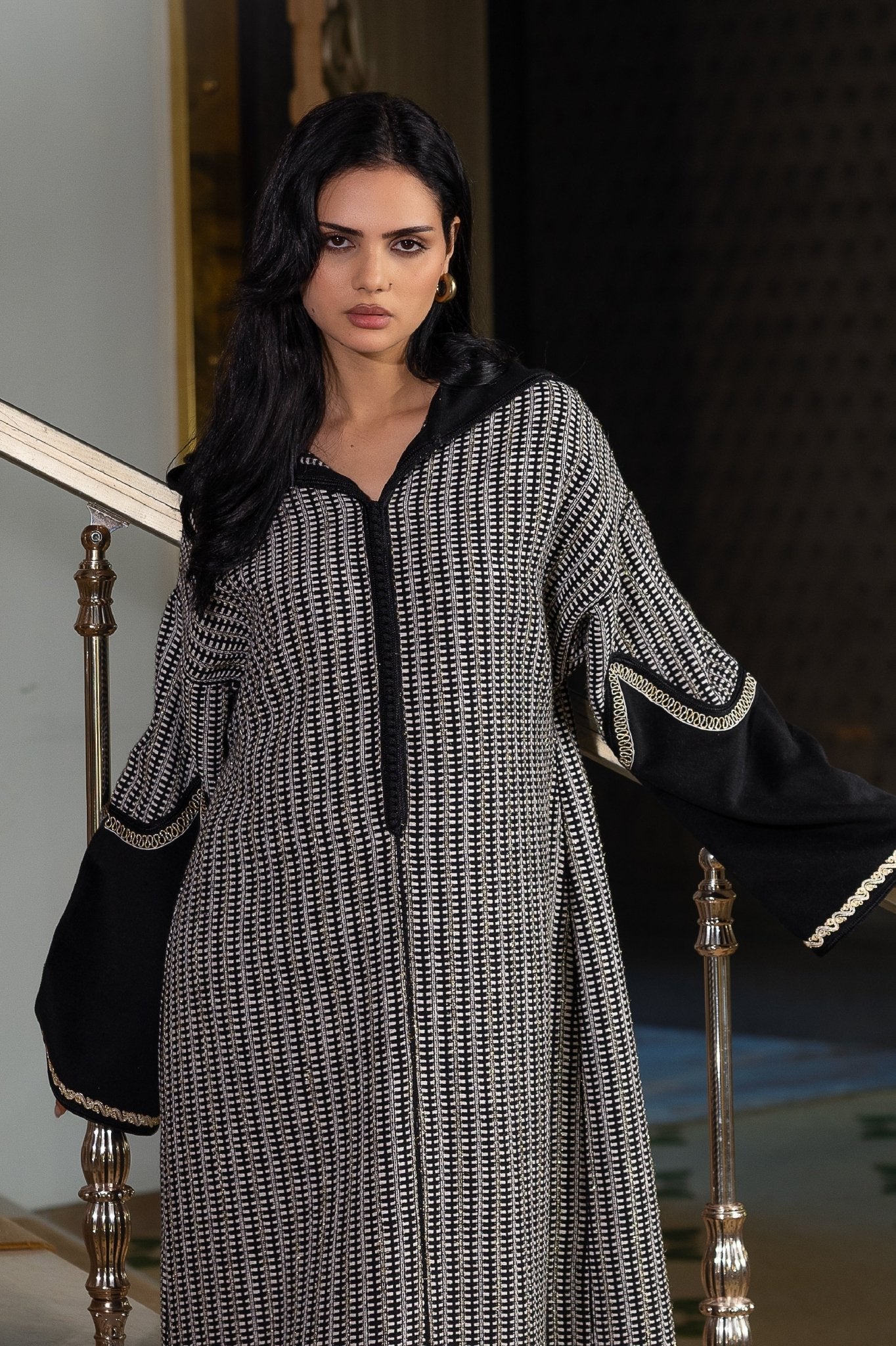 Jellaba Noir et Blanc à Motifs Géométriques - Ladmana